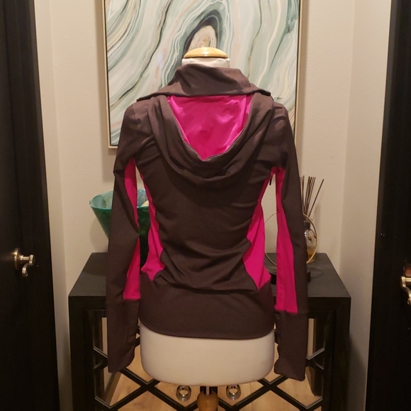 ***Lululemon SCUBA Hoodie*** - Picture 5 of 5